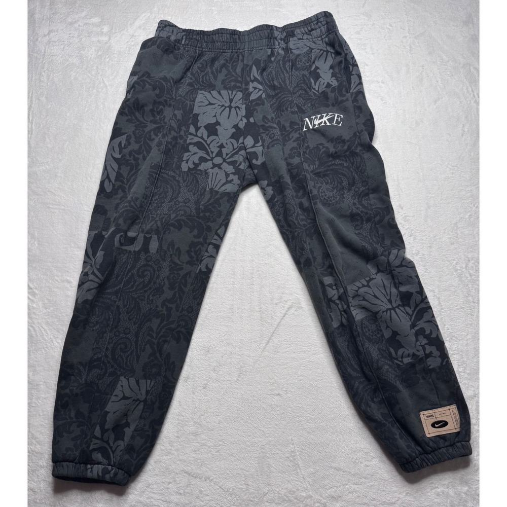Nike Sportswear Women L Damask Floral Patchwork Fleece Joggers Black DO6196-010